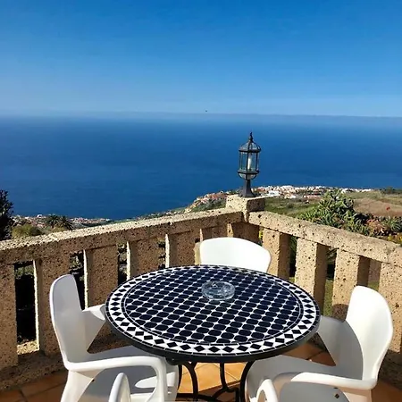 Сasa de vacaciones Wood House, Sea Views